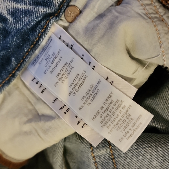 Good American Good Boy distressed light wash Indigo117 2 26 NWT boyfriend - Picture 11 of 15